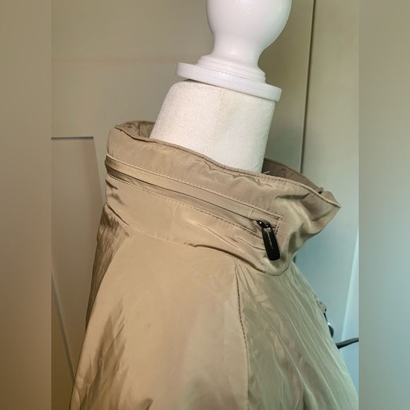 Tumi Men’s Rain Jacket Size XL Beige Color - Picture 6 of 16